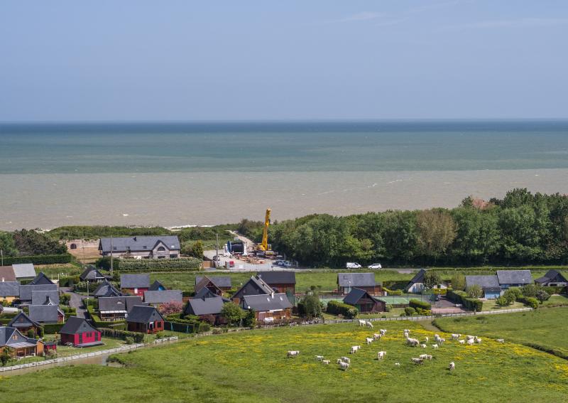 Captation aérienne par drone en Normandie.